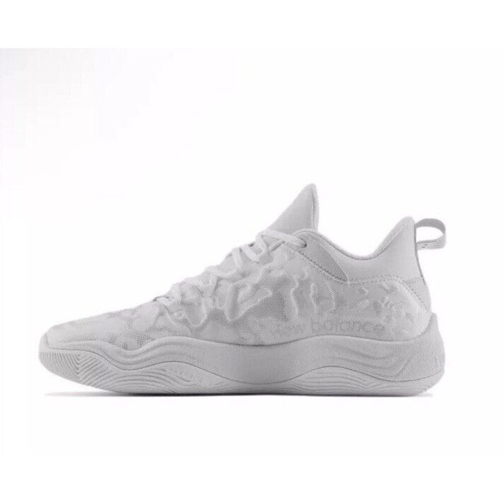 Size 18 - New Balance Two WXY V3 White Grey Men’s Basketball Sneakers Authentic - Picture 3 of 17